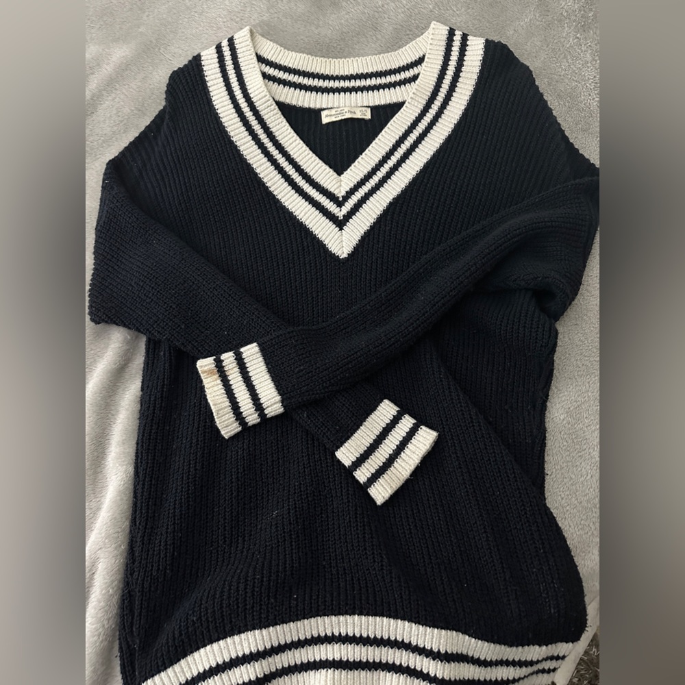 Abercrombie Oversized Varsity V-Neck Sweater